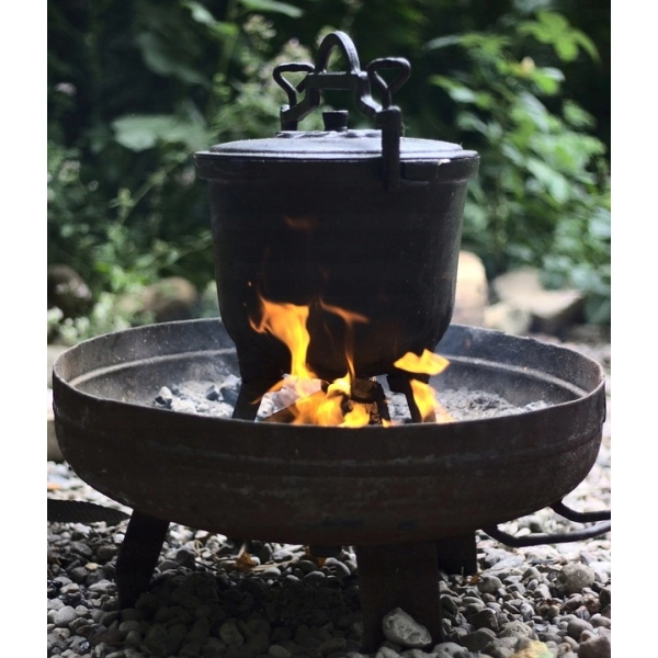 KOCIOŁEK ŻELIWNY MYŚLIWSKI GARNEK WĘGIERSKI 10L